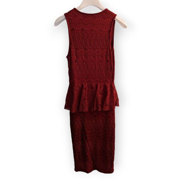 Bebe Slinky Lace Peplum Zipper Ruched Dress Plunging Neckline Size Small - Picture 6 of 6